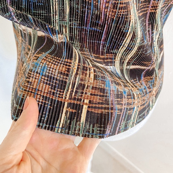 Plisse Vintage 90’s Cropped Pleated Tank Top - Picture 8 of 9